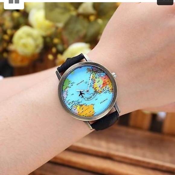 🌍ONE LEFT! Travelers watch - Picture 2 of 5